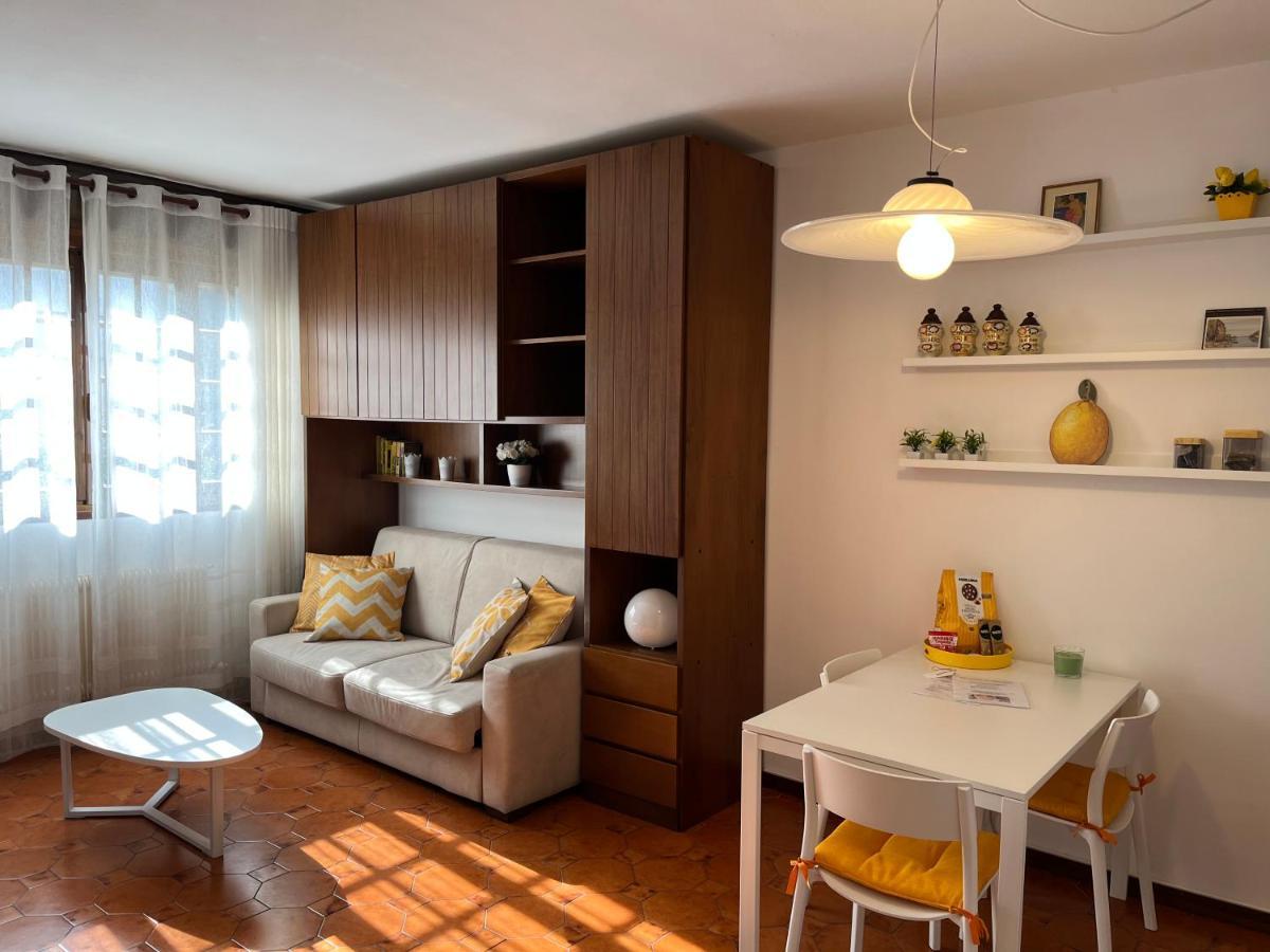 Carina Apartment เบลลาโจ ภายนอก รูปภาพ
